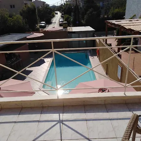 Hotel apartamentowy Souvlakis Pool